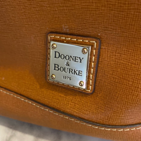 Dooney bourke satchel - Picture 8 of 8